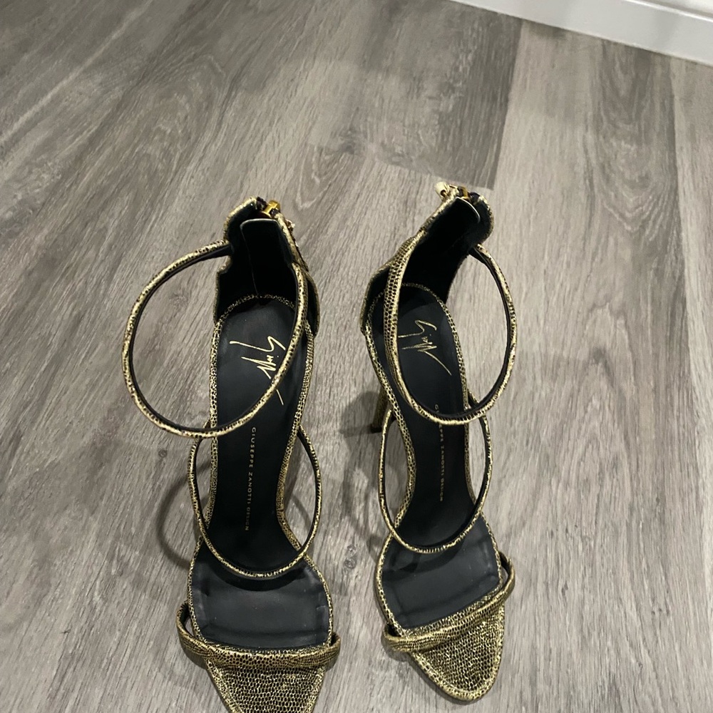 Giuseppe Zanotti Coline Sandal - Picture 9 of 9